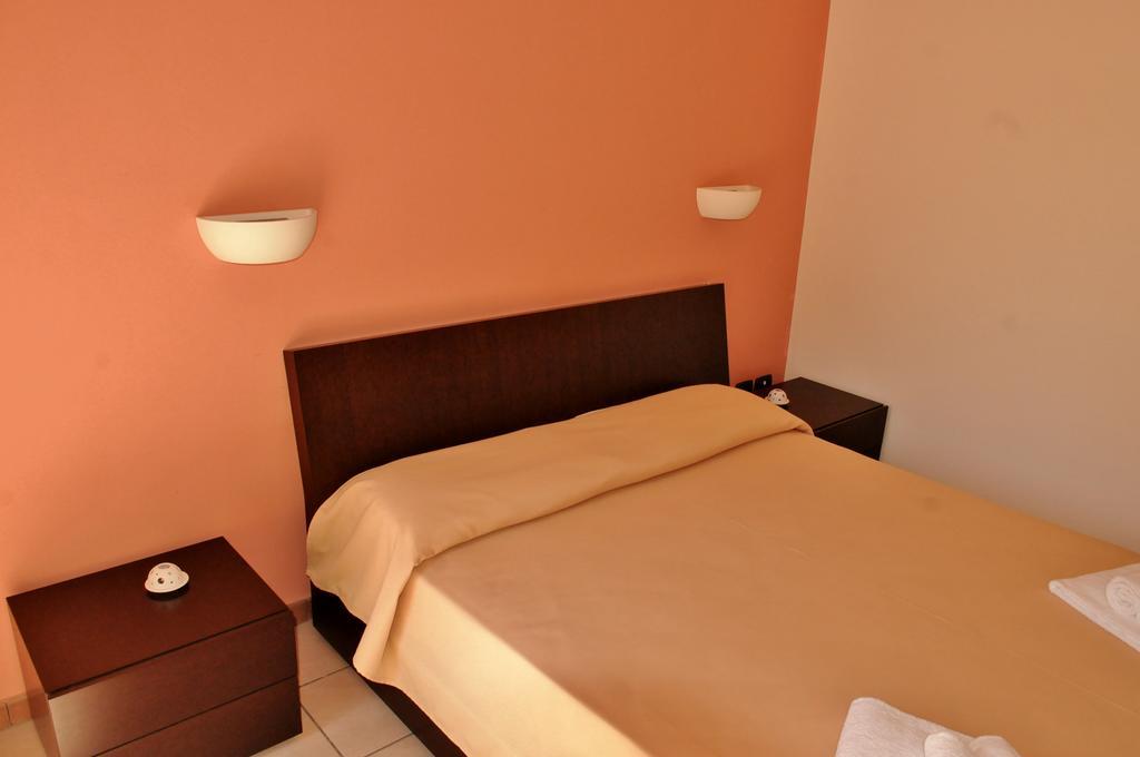 Hotel Rasula Alta جرافينا دي كاتانيا المظهر الخارجي الصورة