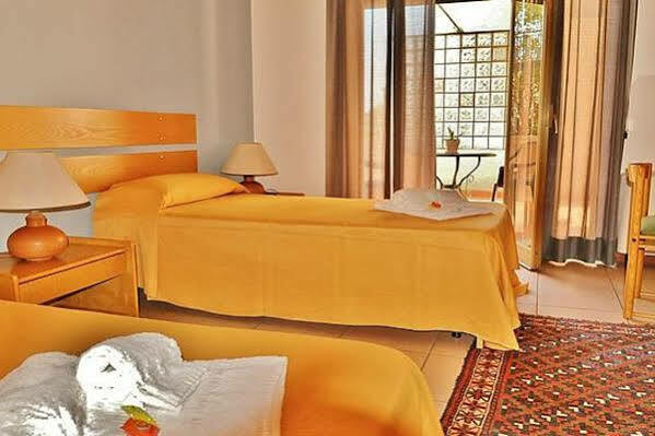 Hotel Rasula Alta جرافينا دي كاتانيا المظهر الخارجي الصورة